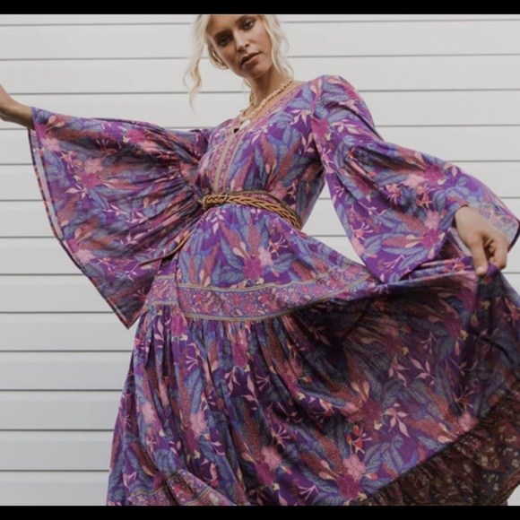 Spell Bianca Gown - Picture 2 of 12